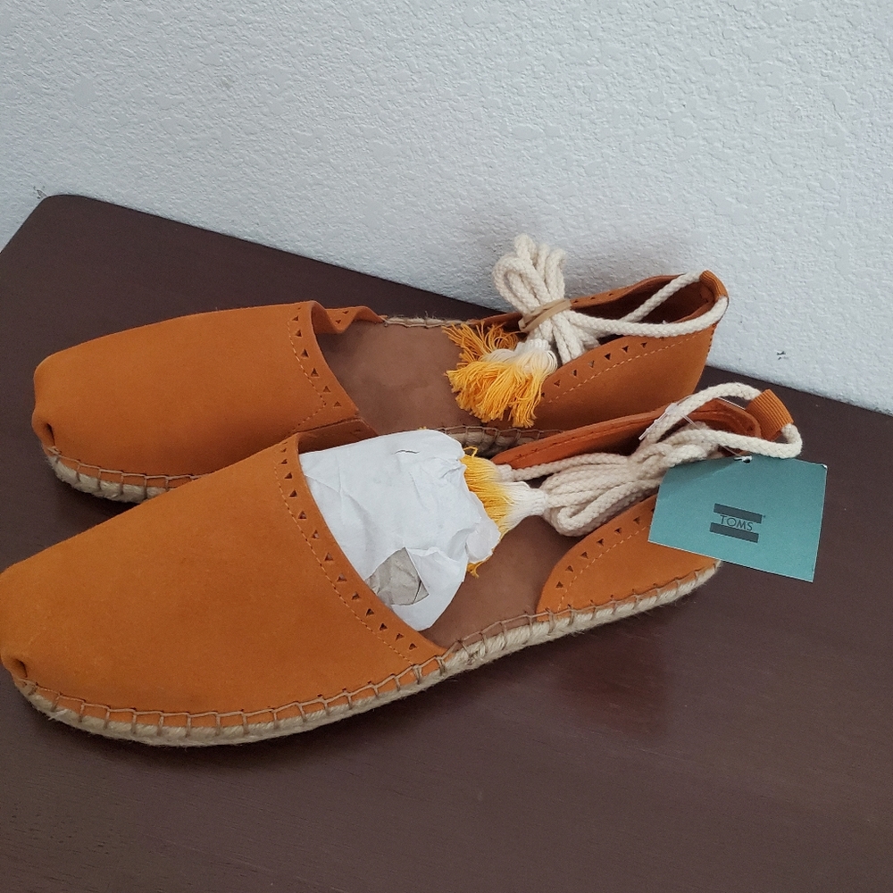 Toms Espadrilles Size 11W.